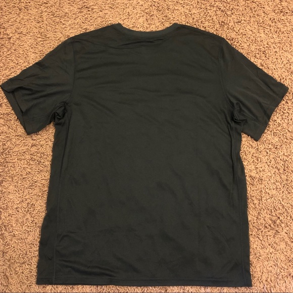 Nike Dri-Fit Tee - Picture 3 of 3